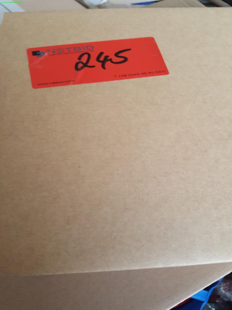 Maschinen, Werkzeuge, Handelsware / Werkstattausrüstung aus dem Umfeld<br> KFZ-Handwerk / Reifendienst-10